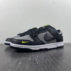 Dunk Low 'Black Grey Green Strike' - FQ2205 001