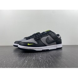 Dunk Low 'Black Grey Green Strike' - FQ2205 001