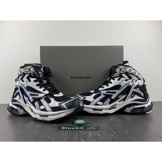 Balenciaga Runner