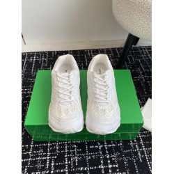 B0T*EGA VENE*A SNEAKERS BV018