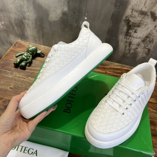 B0T*EGA VENE*A SNEAKERS BV015