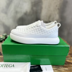 B0T*EGA VENE*A SNEAKERS BV015