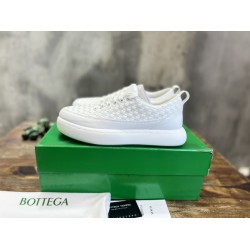 B0T*EGA VENE*A SNEAKERS BV015