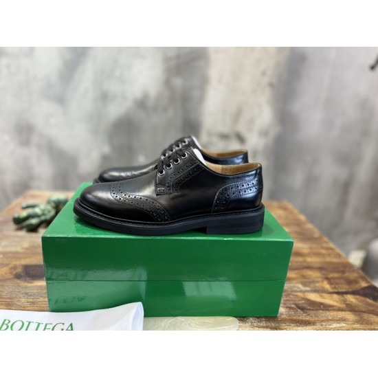 B0T*EGA VENE*A LOAFERS BV010