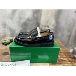 B0T*EGA VENE*A LOAFERS BV007