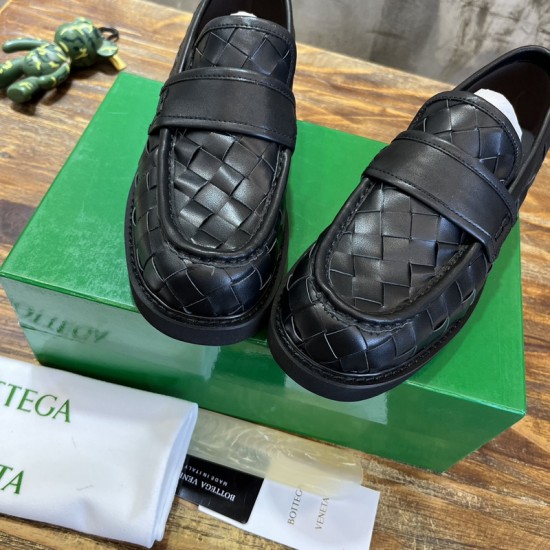 B0T*EGA VENE*A LOAFERS BV005