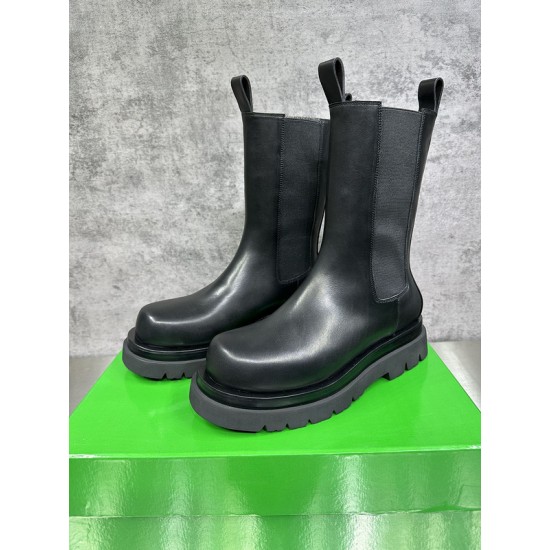 B0T*EGA VENE*A BOOTS BV003