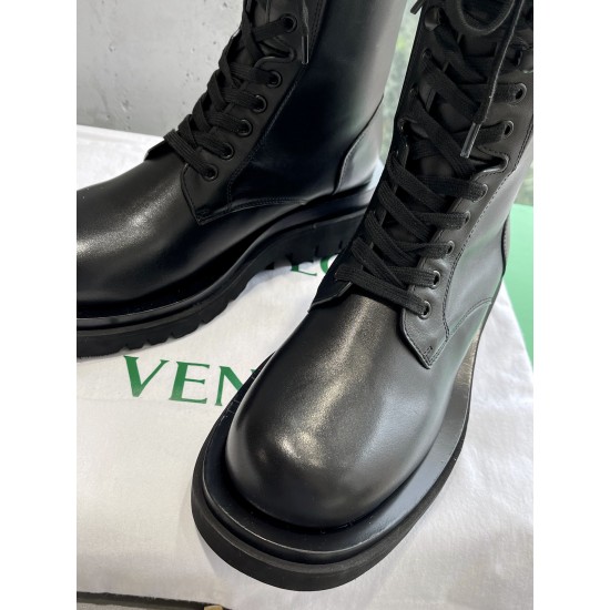 B0T*EGA VENE*A BOOTS BV001