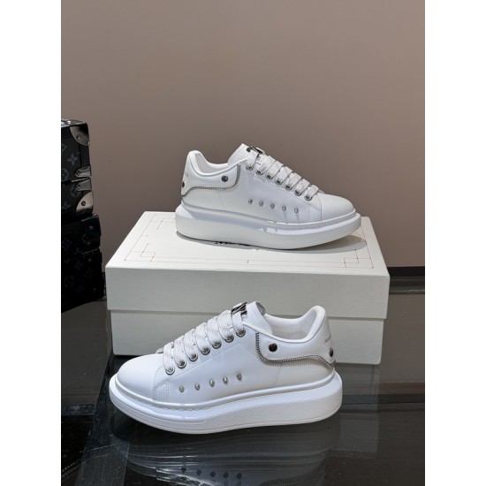 Mcqueen sneakers - MC042