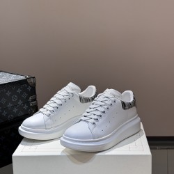 Mcqueen sneakers - MC040