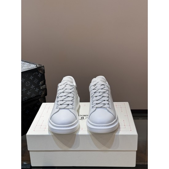 Mcqueen sneakers - MC040