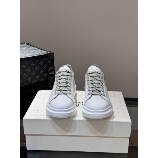 Mcqueen sneakers - MC033