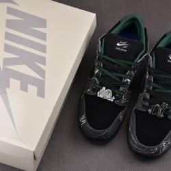 NIKE SB DUNK LOW THERE SKATEBOARDS HF7743-001