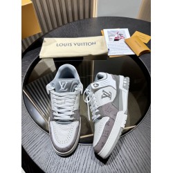 L0uis V*1t*on Sneaker - LL051