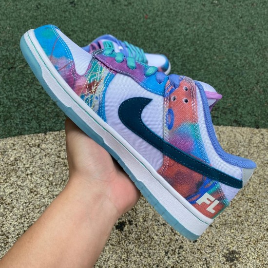 Futura Laboratories x Nike SB Dunk Low HF6061-400