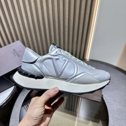 VALENTINO SNEAKERS