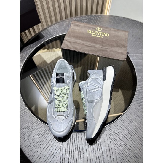 VALENTINO SNEAKERS