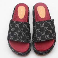 GUCCI SLIDES