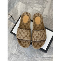 GUCCI SLIDES