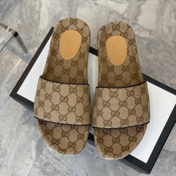 GUCCI SLIDES