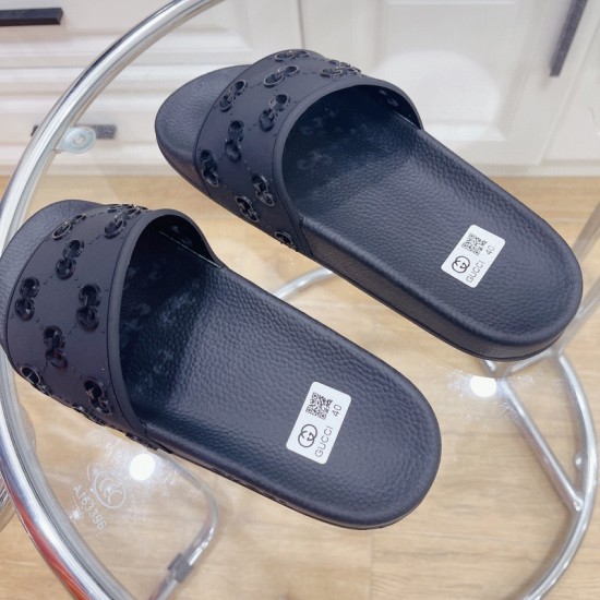 GUCCI SLIDES