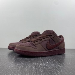 Nike SB Dunk Low PRM "City of Love" FN0619-600