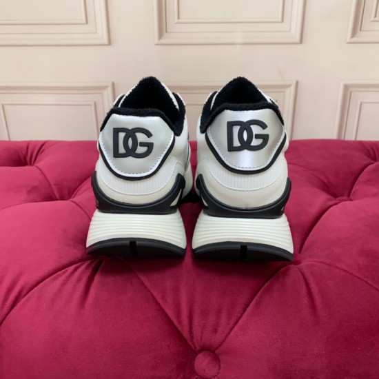 D.G. SNEAKER