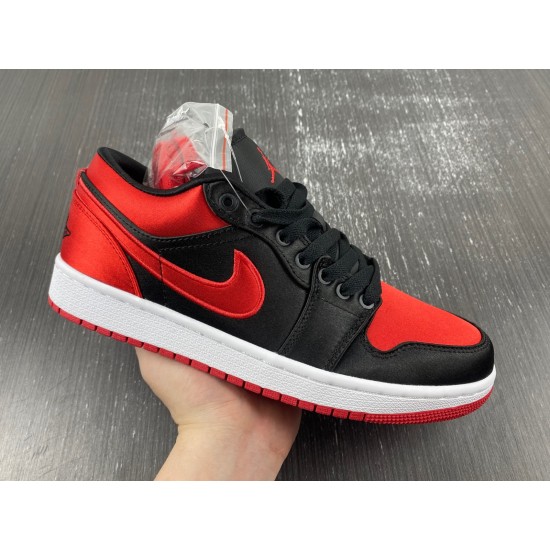 Air Jordan 1 LOW OG WMNS “Satin Bred FD4810-061