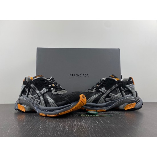 Balenciaga Runner