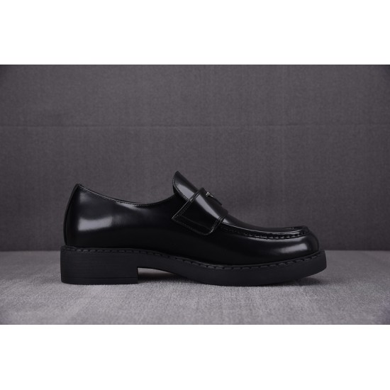 PRAD@ LOAFERS