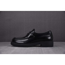 PRAD@ LOAFERS