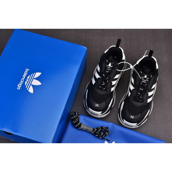 BALENCIAGA TRIPLE S SNEAKERS 