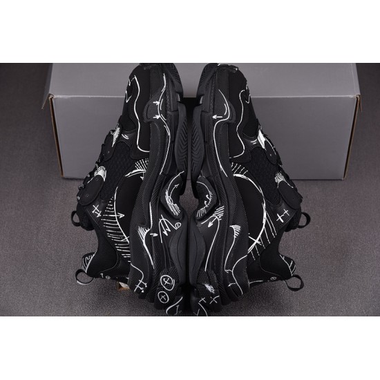 BALENCIAGA TRIPLE S SNEAKERS 