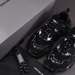 BALENCIAGA TRIPLE S SNEAKERS 