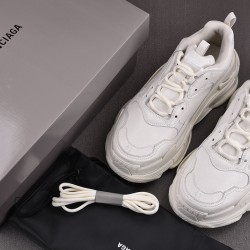 BALENCIAGA TRIPLE S SNEAKERS 