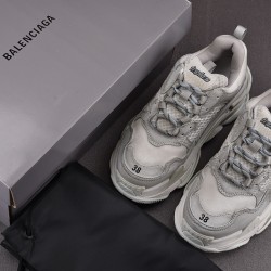 BALENCIAGA TRIPLE S SNEAKERS 