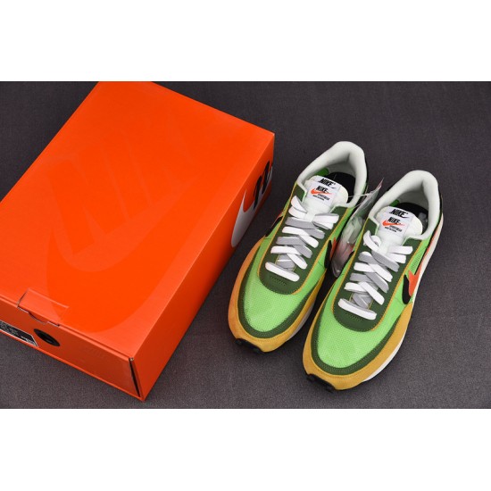 NIKE LD WAFFLE X SACAI GREEN GUSTO BV0073-300