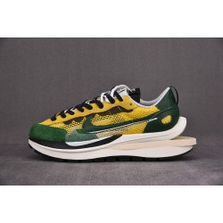 SACAI X NIKE VAPORWAFFLE “TOUR YELLOW” CV1363-700