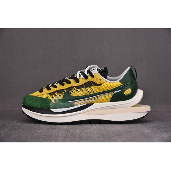 SACAI X NIKE VAPORWAFFLE “TOUR YELLOW” CV1363-700