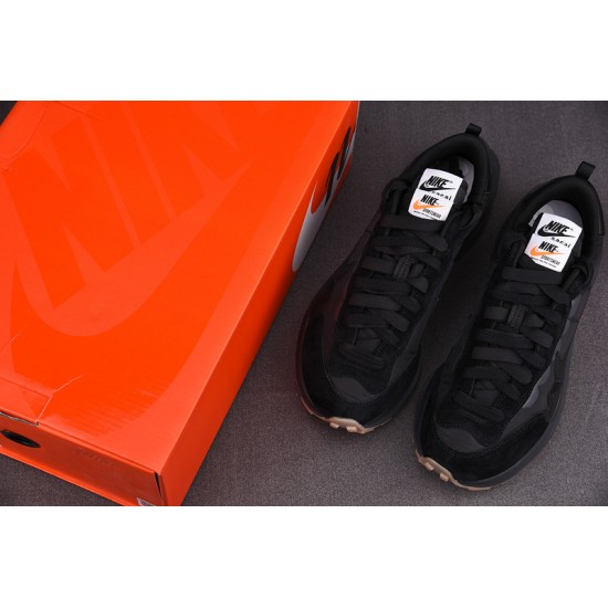 NIKE VAPORWAFFLE SACAI 'BLACK GUM' DD1875-001