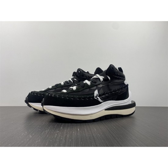 NIKE VAPORWAFFLE SACAI JEAN PAUL GAULTIER BLACK WHITE DH9186-001